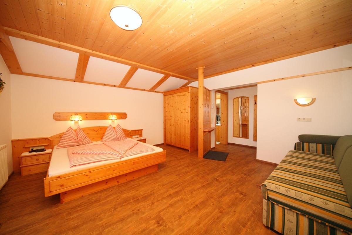 Steiner Apartment *