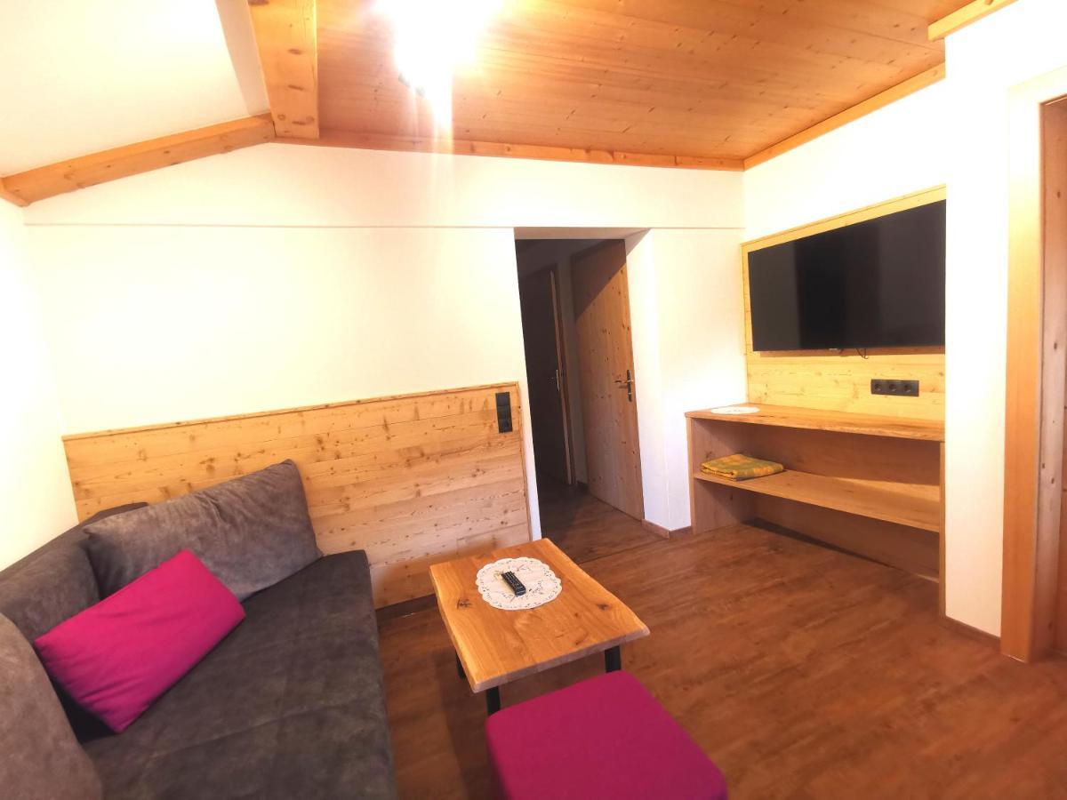 Steiner Apartment *